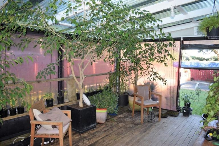 Photo of property in 2 The Avenue, Otaki Beach, Otaki, 5512