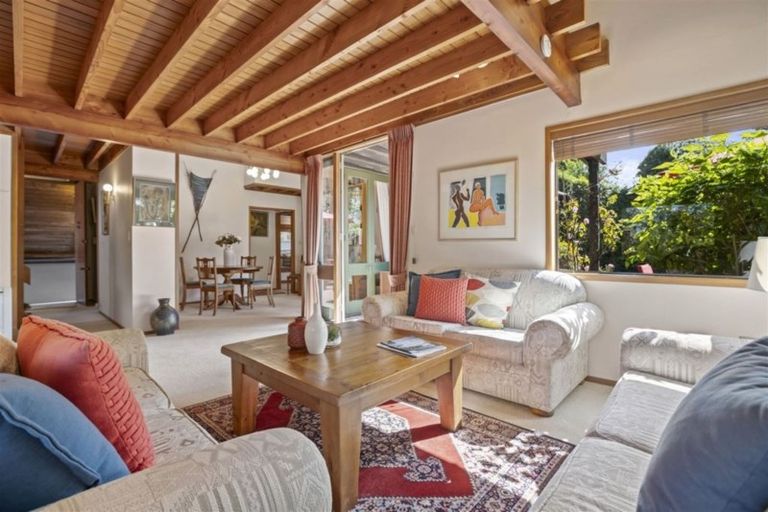 Photo of property in 24 Blundell Place, Chatswood, Auckland, 0626