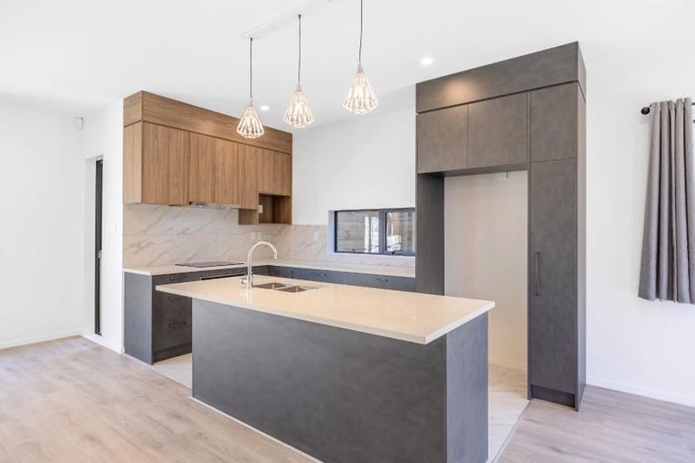 Photo of property in 50c Barbados Drive, Unsworth Heights, Auckland, 0632