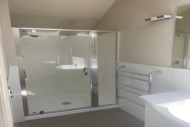 Photo of property in 40d Agra Crescent, Khandallah, Wellington, 6035