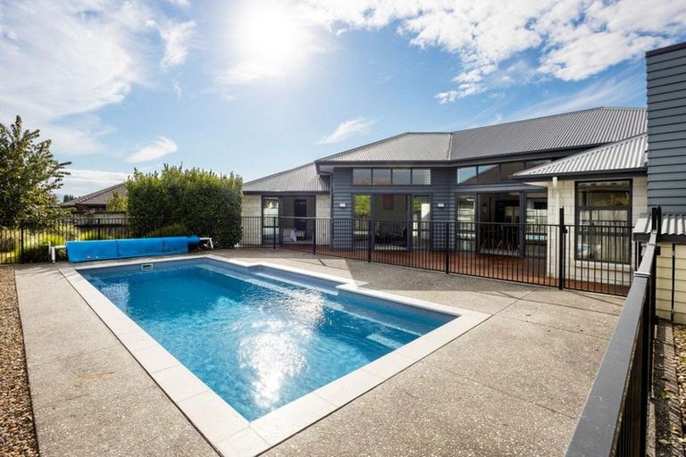 Photo of property in 38 Tulip Drive, Cambridge, 3434