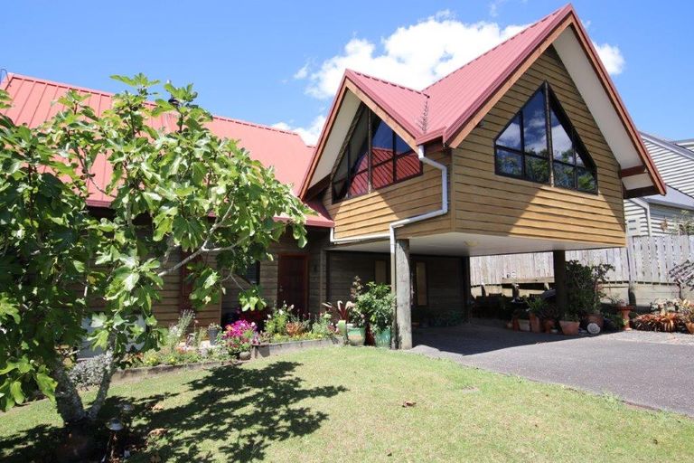 Photo of property in 57 Te Haumi Drive, Paihia, 0200