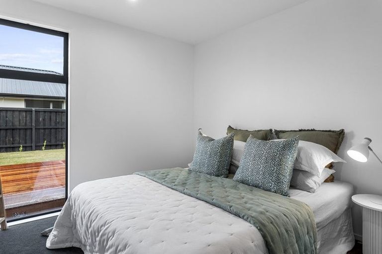 Photo of property in 33 Lusk Street, Rangiora, 7400