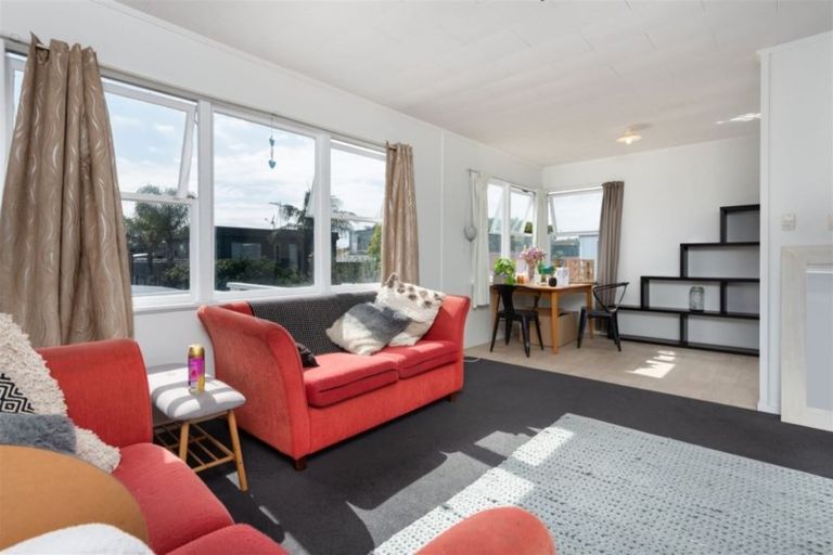 Photo of property in 490 Maunganui Road, Mount Maunganui, 3116