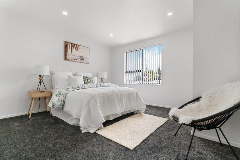 Photo of property in 1/47 Taitimu Drive, Weymouth, Auckland, 2103