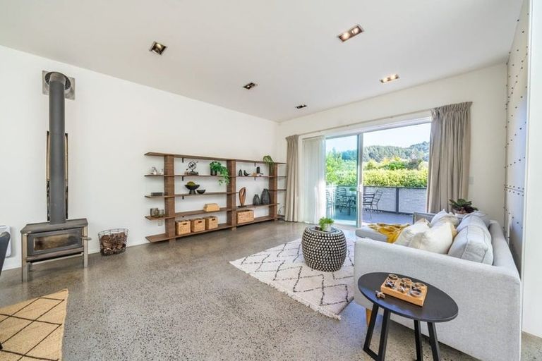 Photo of property in 47 Korokoro Road, Korokoro, Lower Hutt, 5012