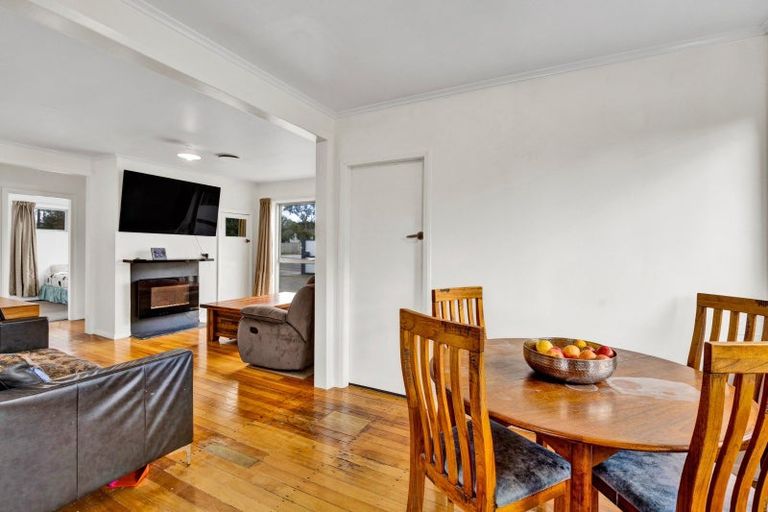 Photo of property in 43 Celia Street, Stratford, 4332