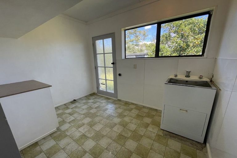 Photo of property in 296b Mangorei Road, Merrilands, New Plymouth, 4312
