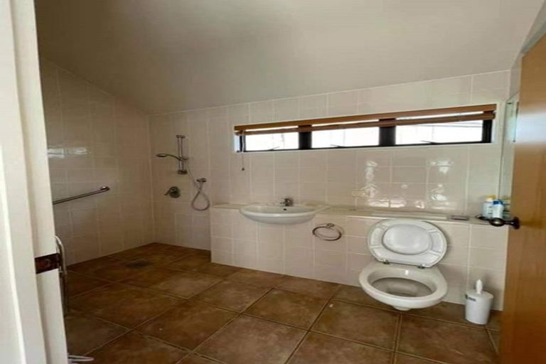 Photo of property in 7 Aotearoa Terrace, Murrays Bay, Auckland, 0630