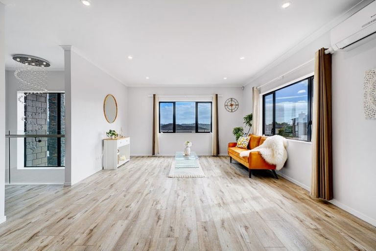 Photo of property in 31 Shibata Rise, Ranui, Auckland, 0612