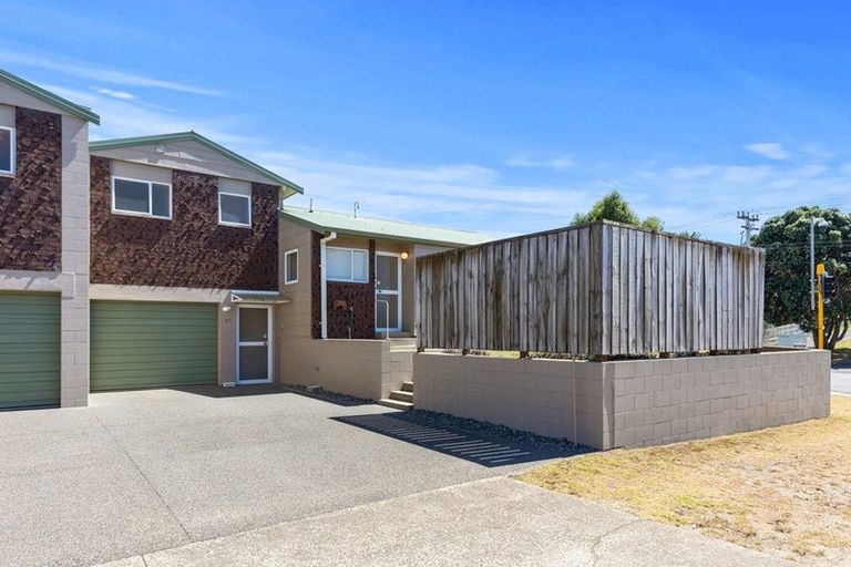 Photo of property in 65 Golf Road, Mount Maunganui, 3116