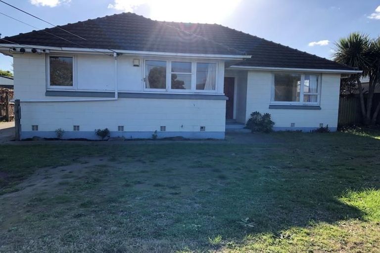 Photo of property in 19 Carisbrooke Street, Aranui, Christchurch, 8061