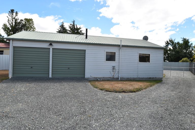 Photo of property in 9 Glenbrook Crescent, Twizel, 7901
