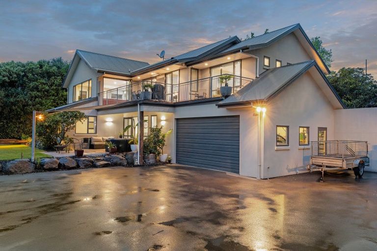 Photo of property in 32 Hyndhope Road, Kennedys Bush, Christchurch, 8025