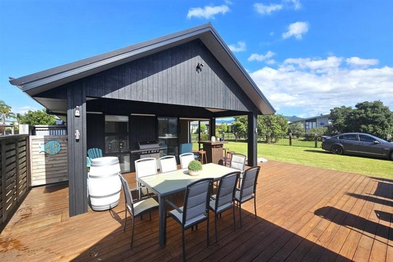Photo of property in 108 Kelly Jade Avenue, Matarangi, Whitianga, 3592