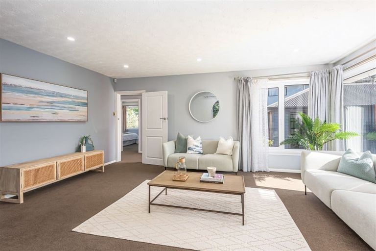 Photo of property in 27 Beatrice Place, Avonhead, Christchurch, 8042