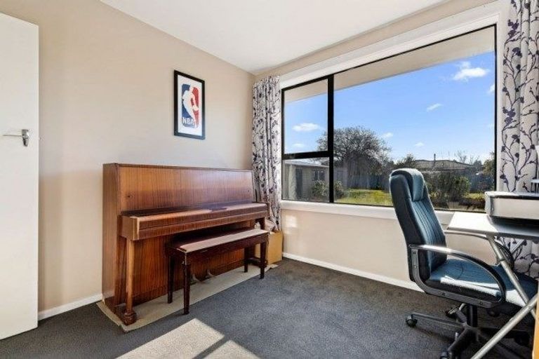 Photo of property in 14 Palmer Street, Rangiora, 7400