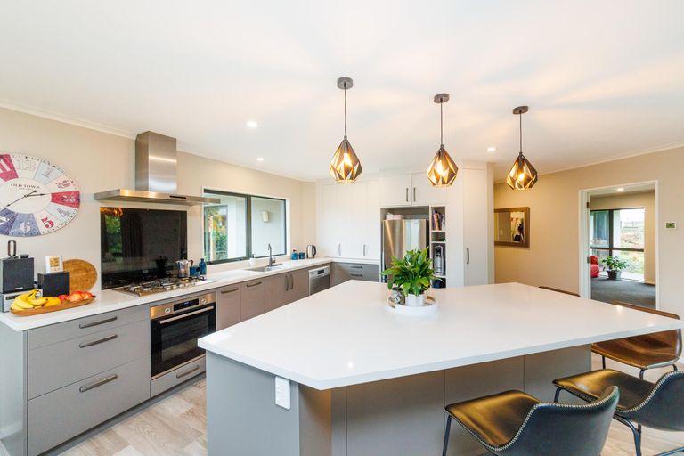 Photo of property in 190 Kelvin Grove Road, Kelvin Grove, Palmerston North, 4414