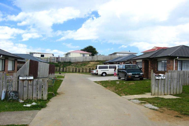 Photo of property in 78 Robert Skelton Place, Clendon Park, Auckland, 2103