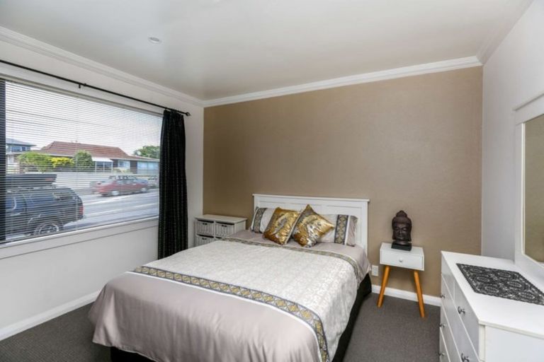 Photo of property in 401 Devon Street East, Strandon, New Plymouth, 4312