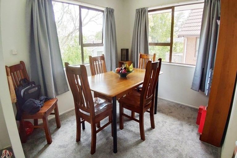 Photo of property in 1/17 Weetman Drive, Browns Bay, Auckland, 0630