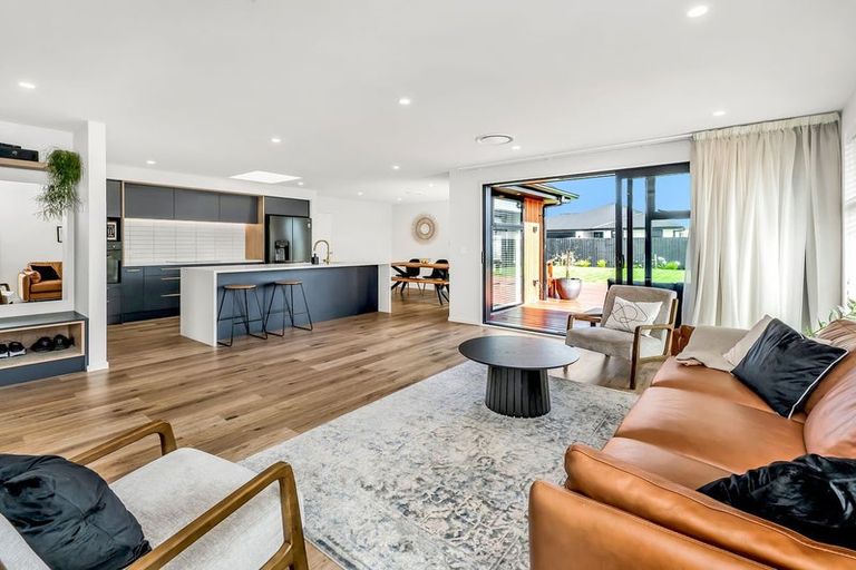 Photo of property in 15 Collisson Street, Leeston, 7632