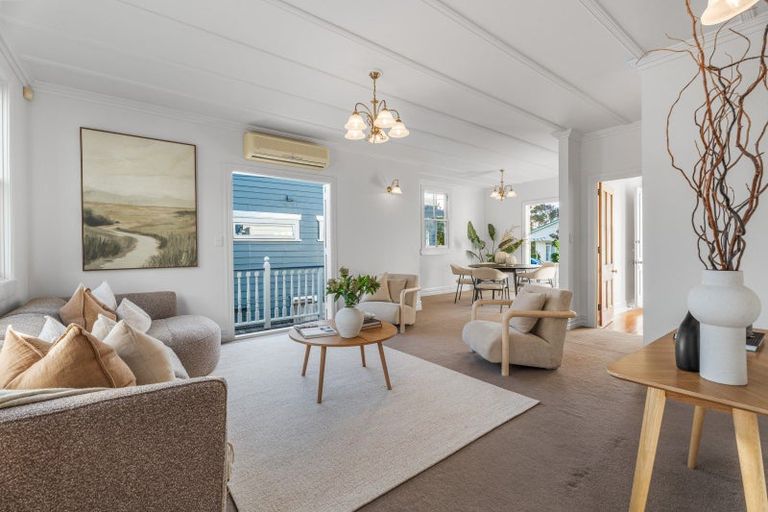 Photo of property in 29 Hastings Parade, Devonport, Auckland, 0624