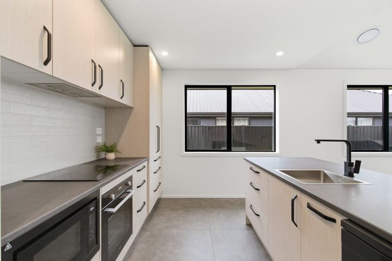 Photo of property in 99 Hoffman Court, Waikiwi, Invercargill, 9810