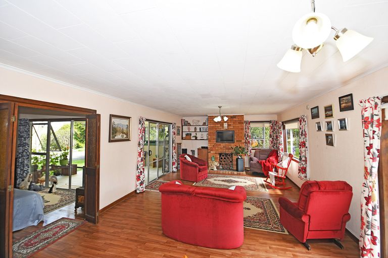 Photo of property in 77 Kaira Road, Kaiwaka, 0573