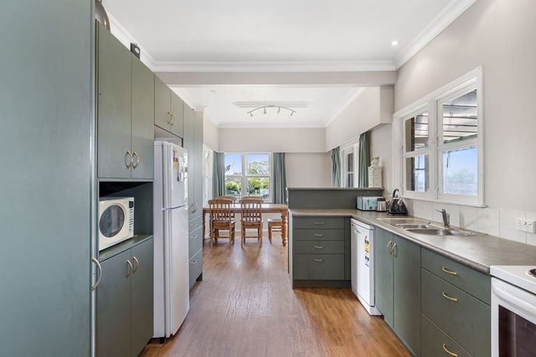 Photo of property in 36 Dunlop Road, Te Puke, 3119