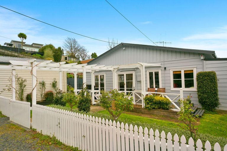 Photo of property in 20 Alpha Street, Cambridge, 3434