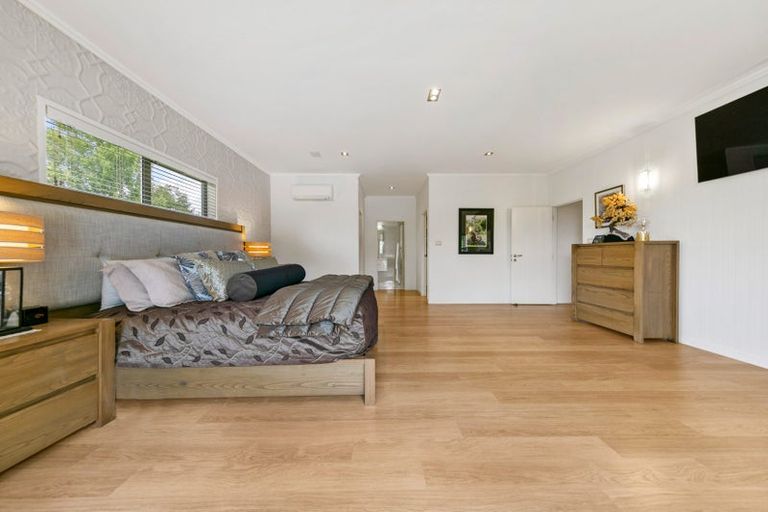 Photo of property in 7 Burgundy Park Avenue, Henderson, Auckland, 0612