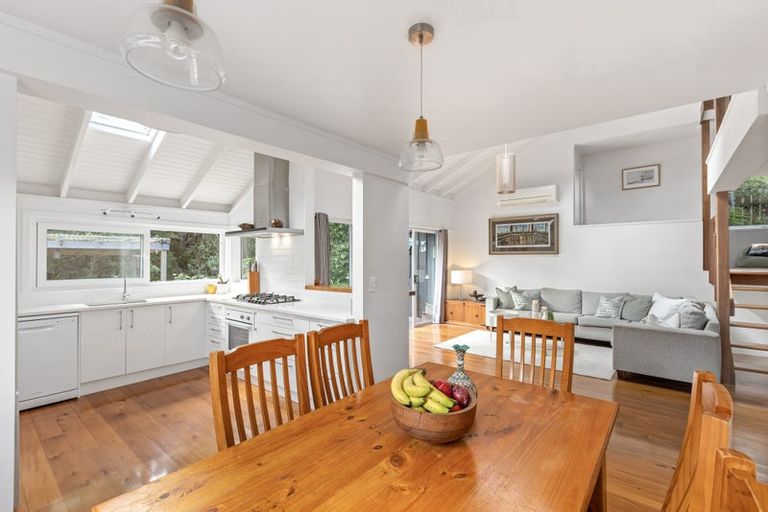 Photo of property in 264 Beach Road, Campbells Bay, Auckland, 0630