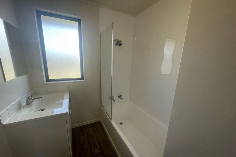 Photo of property in 1a Kent Road, Manurewa, Auckland, 2102