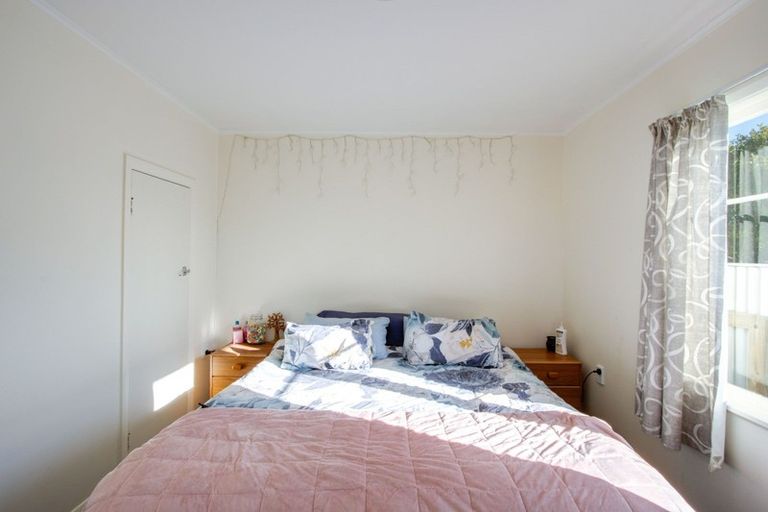 Photo of property in 24 Trinity Crescent, Pirimai, Napier, 4112