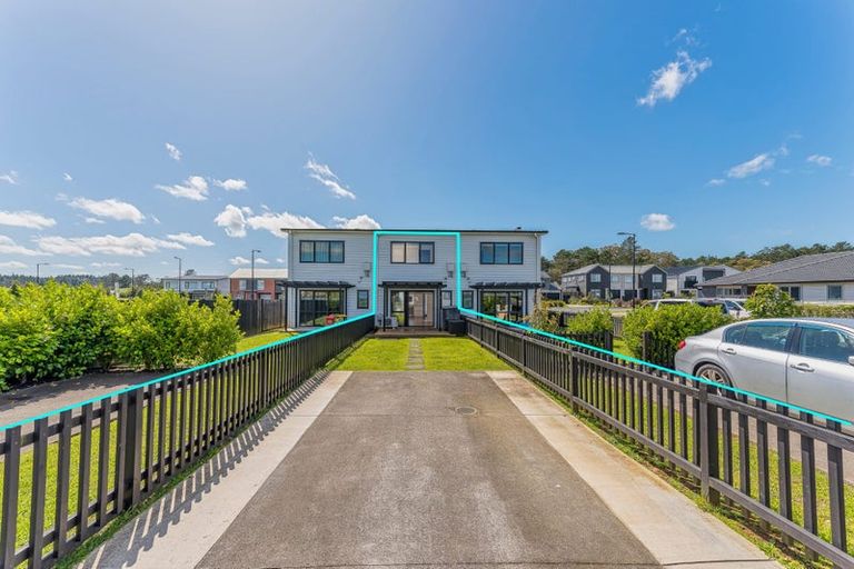 Photo of property in 4 Lumbarda Drive, Kumeu, 0810
