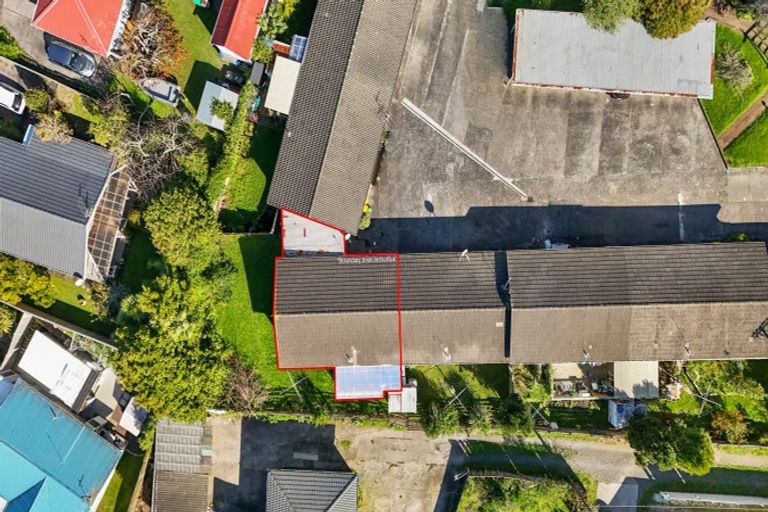 Photo of property in 9/85 Edmonton Road, Henderson, Auckland, 0612