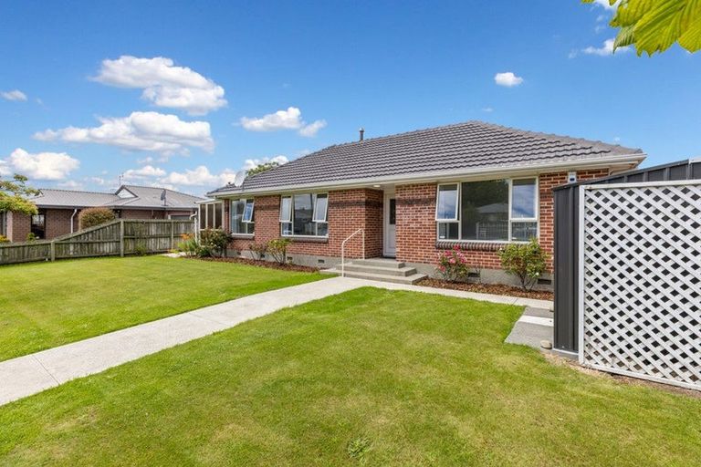 Photo of property in 1/136 Harris Crescent, Papanui, Christchurch, 8053