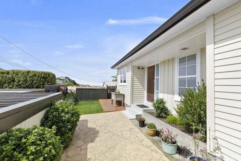 Photo of property in 26 Buckley Road, Southgate, Wellington, 6023