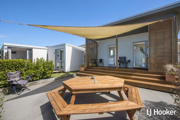 Photo of property in 8 Tohora View, Waihi Beach, 3611