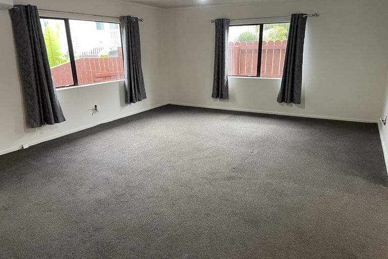 Photo of property in 9b Penton Road, Stanmore Bay, Whangaparaoa, 0932