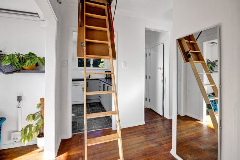 Photo of property in 269 South Road, Hawera, 4610