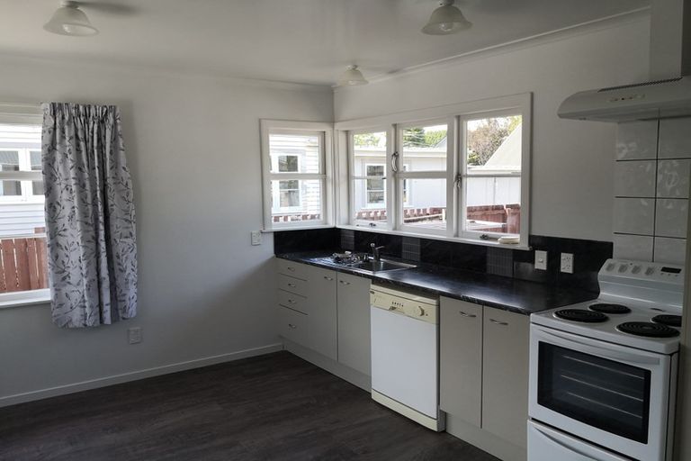 Photo of property in 7 Heretaunga Square, Silverstream, Upper Hutt, 5019