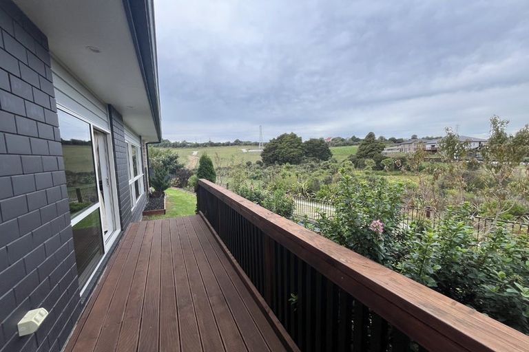 Photo of property in 90 Hillpark Drive, Pokeno, 2402