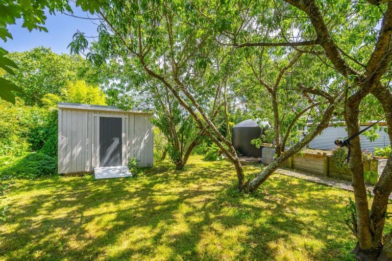 Photo of property in 14 Grey Street, Martinborough, 5711