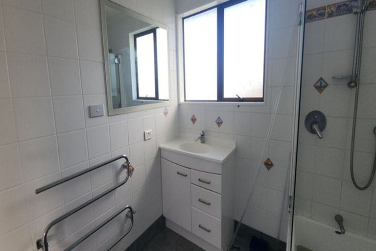 Photo of property in 1 Nukumea Common, Orewa, 0931