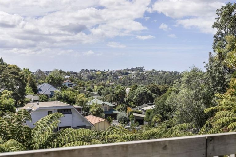 Photo of property in 4/145 Mokoia Road, Birkenhead, Auckland, 0626