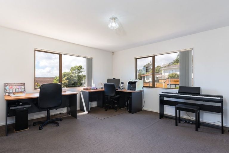 Photo of property in 7 Trinidad Crescent, Grenada Village, Wellington, 6037