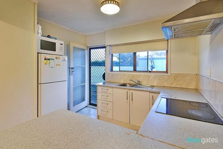 Photo of property in 2/215 Shirley Road, Papatoetoe, Auckland, 2025