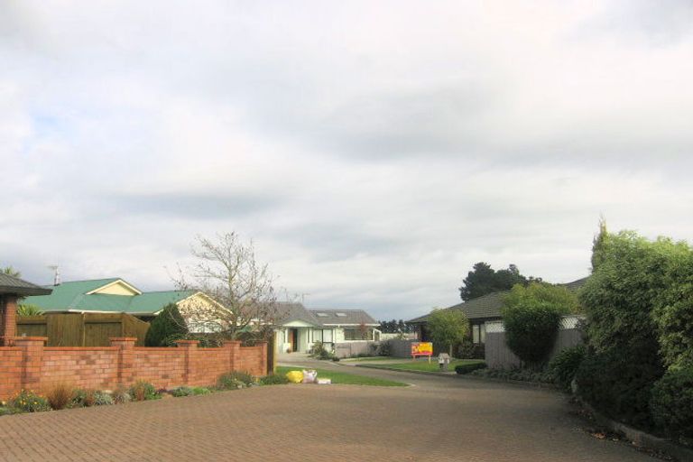 Photo of property in 31 Strachan Way, Highbury, Palmerston North, 4412
